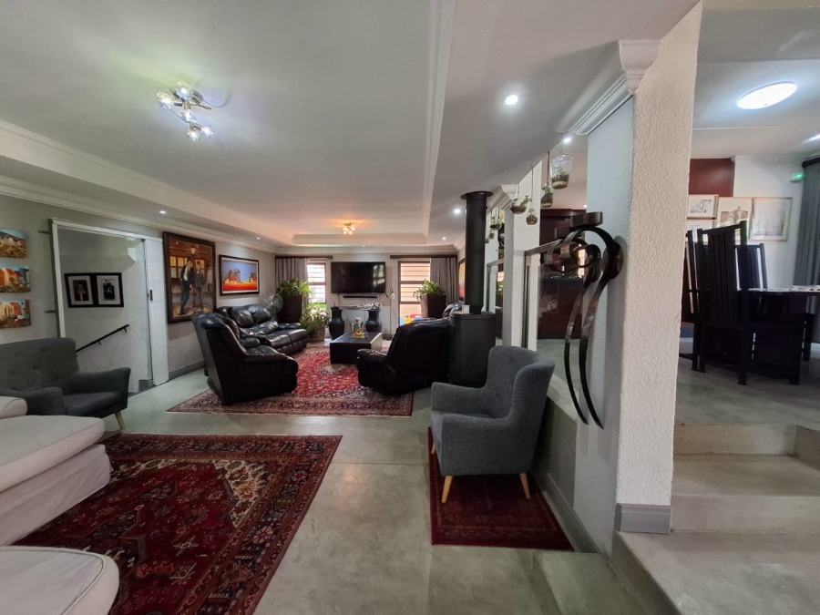 5 Bedroom Property for Sale in Cashan North West